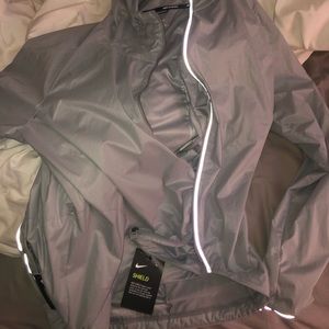 nike womens windbreaker NWT